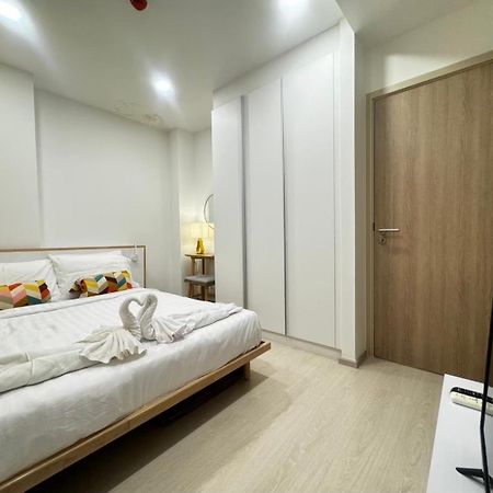 Ekamai 2 Bed Room Bangkok Exterior photo